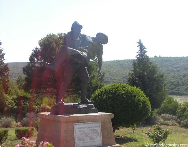 The Mehmetcçik Memorial, showing a Turkish soldier carrying an injured Australian back to his trenches