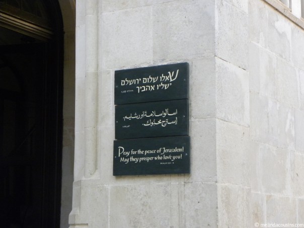 Psalm 122 sign in three languages